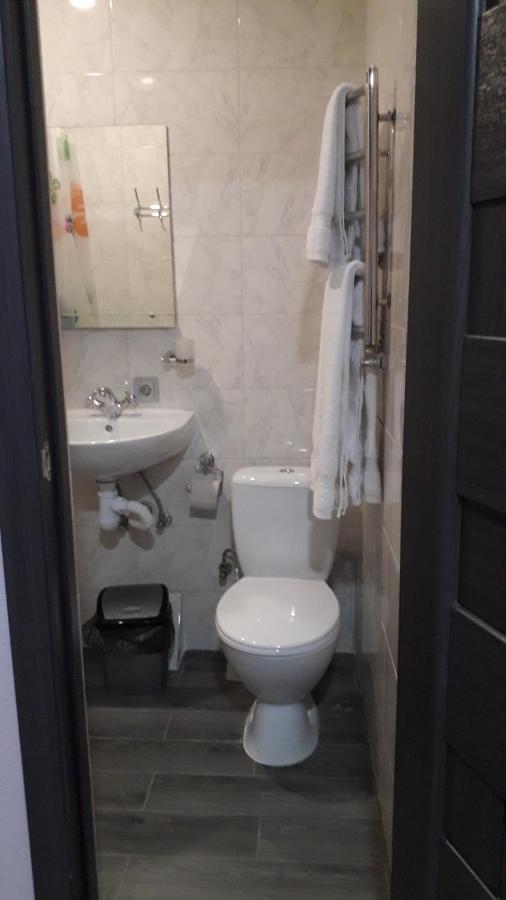 Guest House Max Khmelʼnytsʼkyy Екстериор снимка