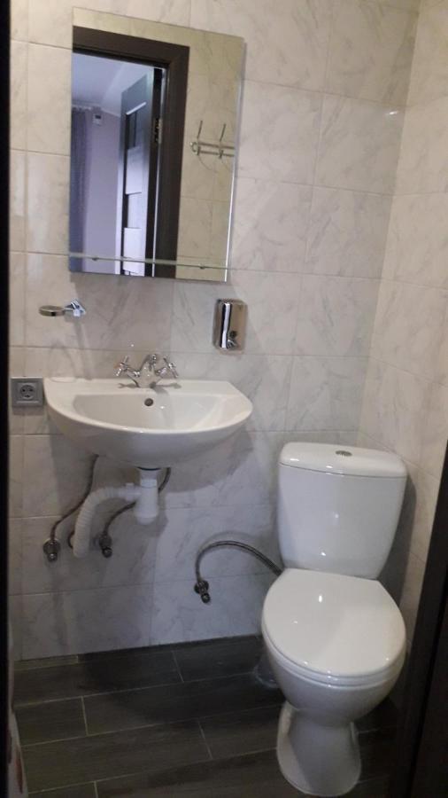 Guest House Max Khmelʼnytsʼkyy Екстериор снимка