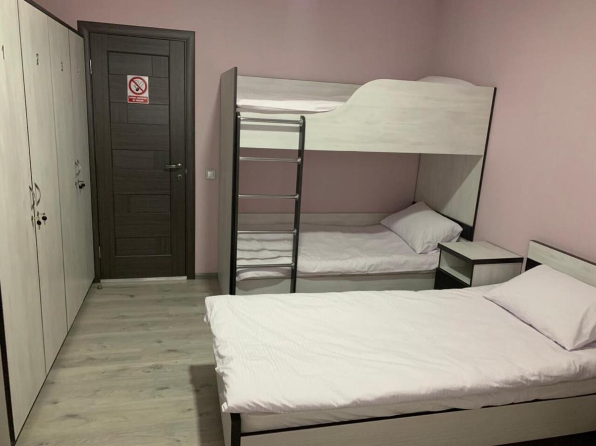 Guest House Max Khmelʼnytsʼkyy Екстериор снимка