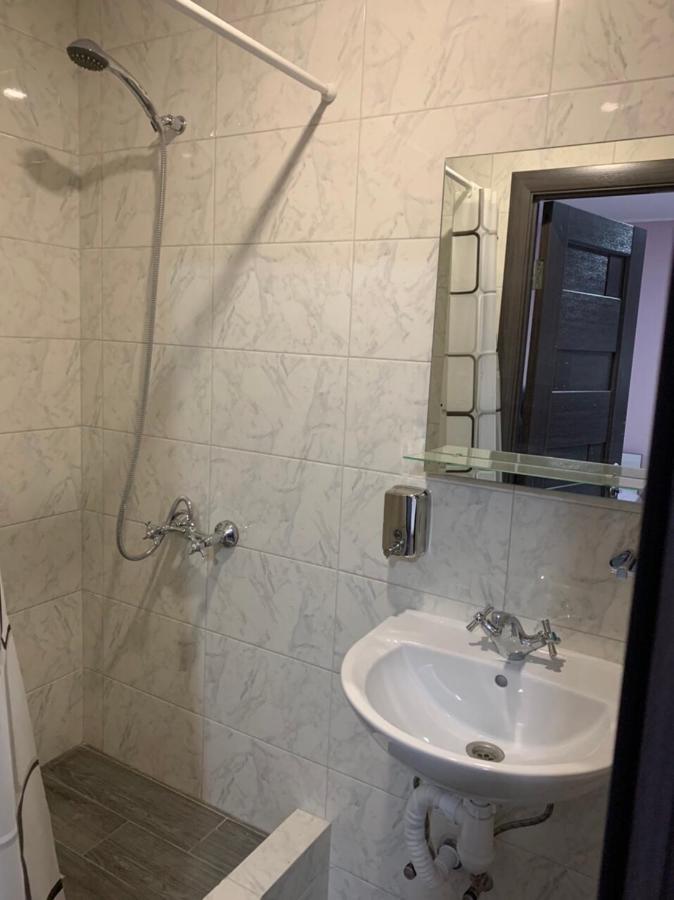 Guest House Max Khmelʼnytsʼkyy Екстериор снимка