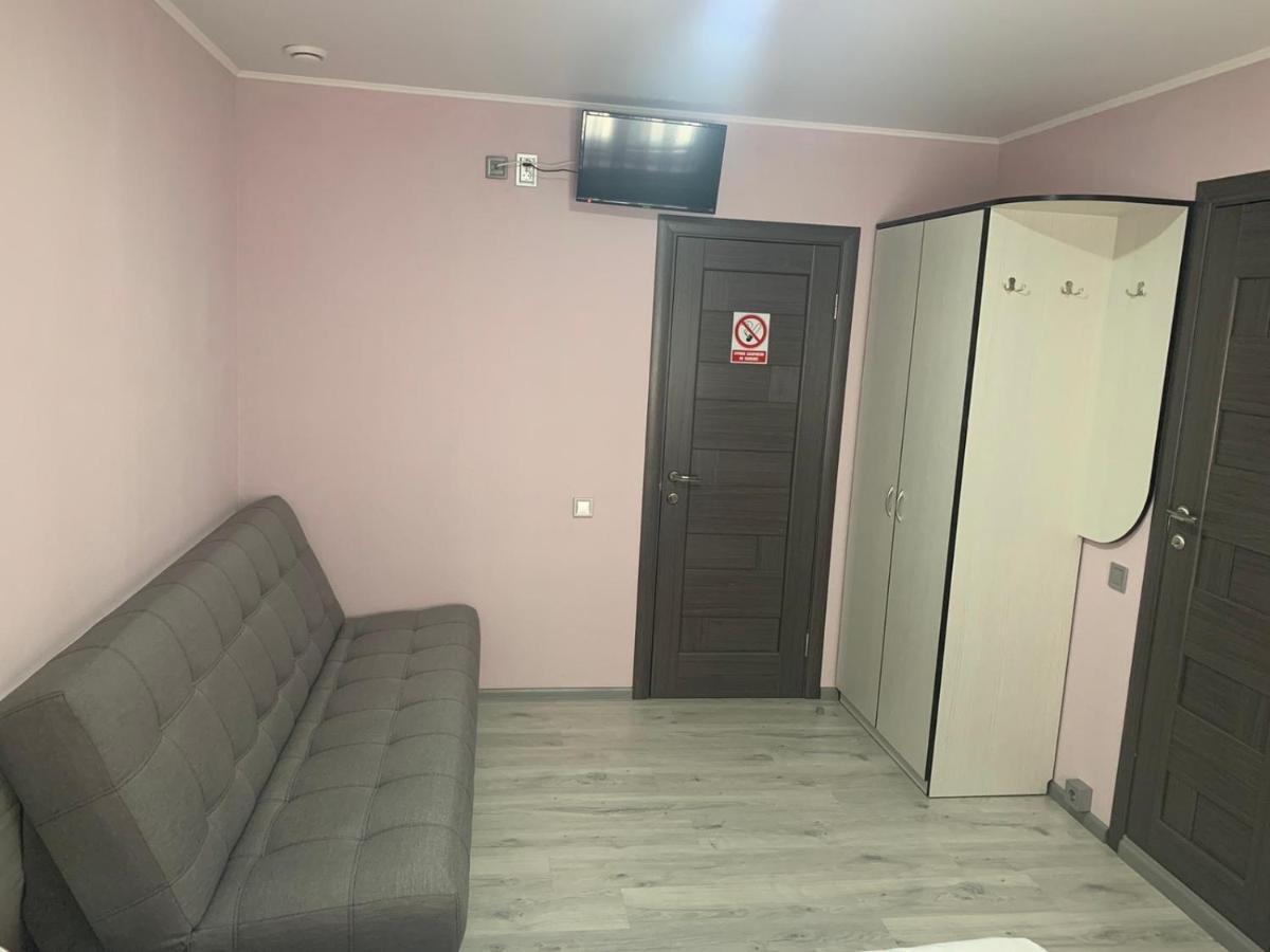 Guest House Max Khmelʼnytsʼkyy Екстериор снимка