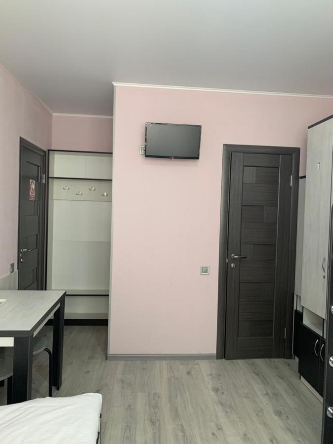 Guest House Max Khmelʼnytsʼkyy Екстериор снимка